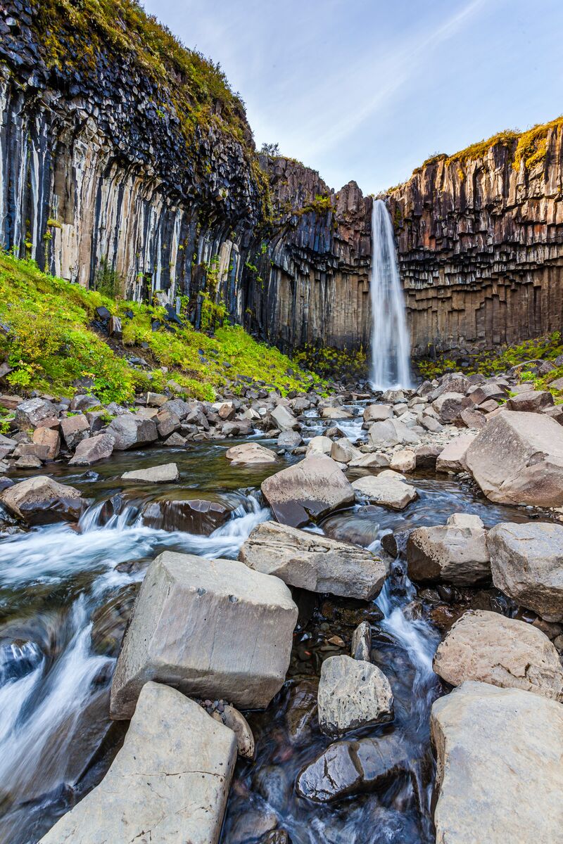 svartifoss waterfall hike